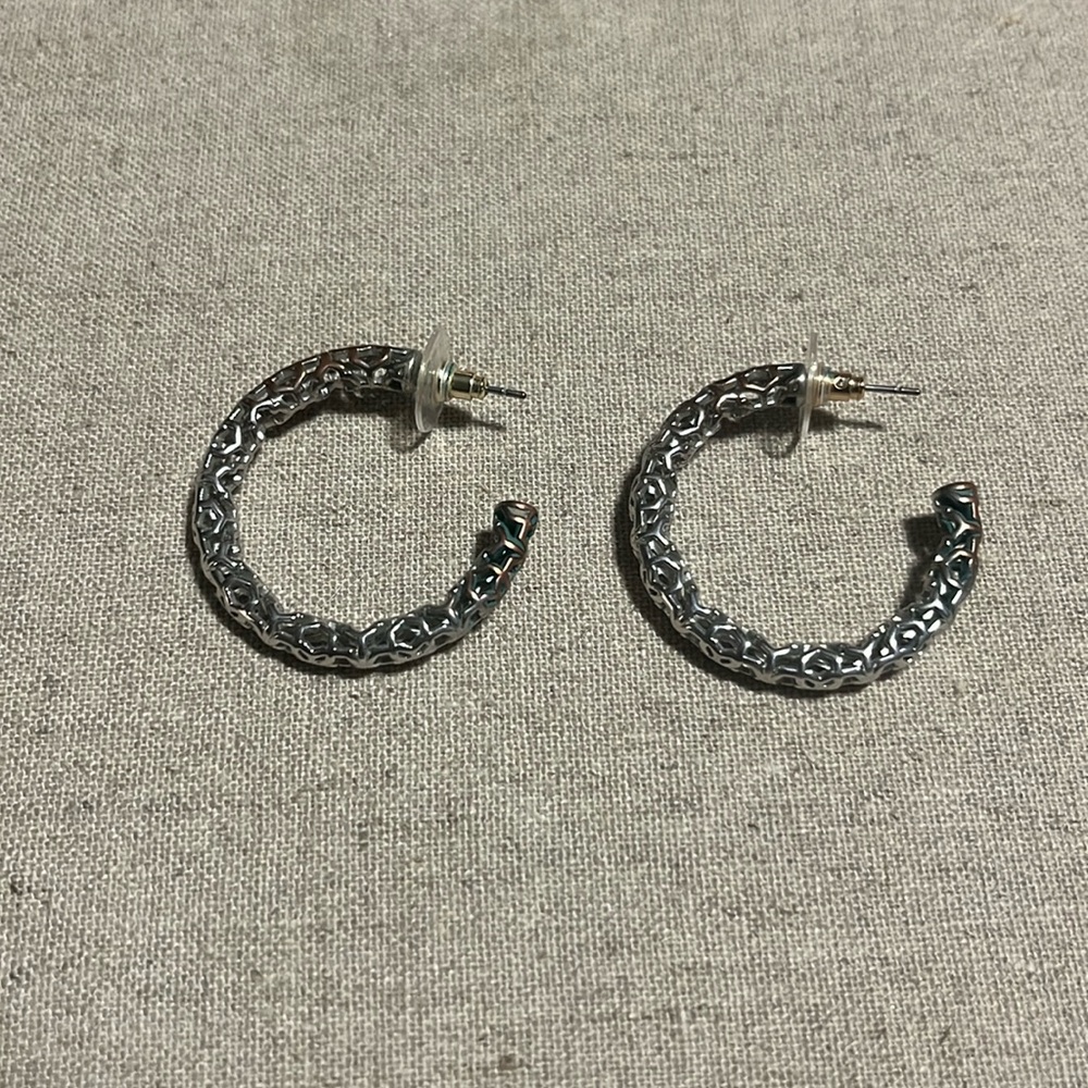 Kendra Scott Hoops